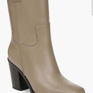 Franco Sarto
Valor Bootie Gray 8